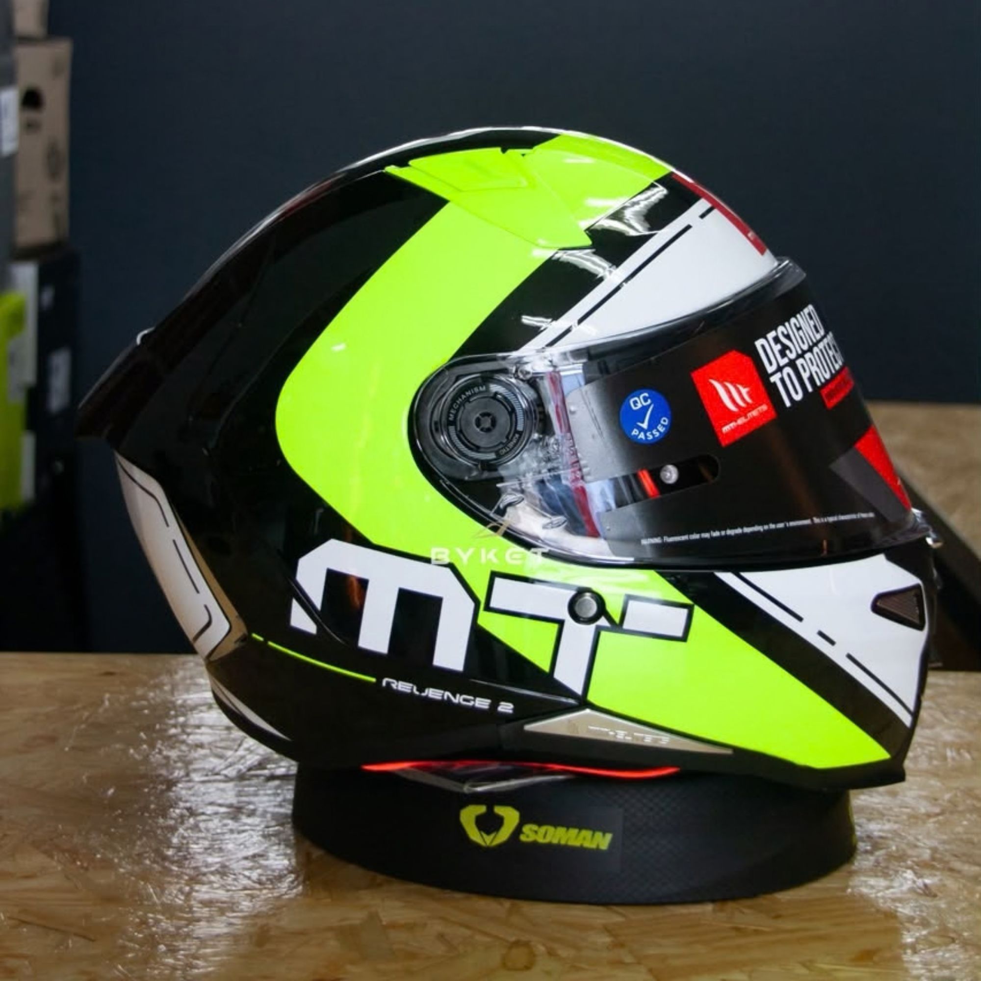 Casco Integral MT Revenge 2s Commit B3 Amarillo Brillo