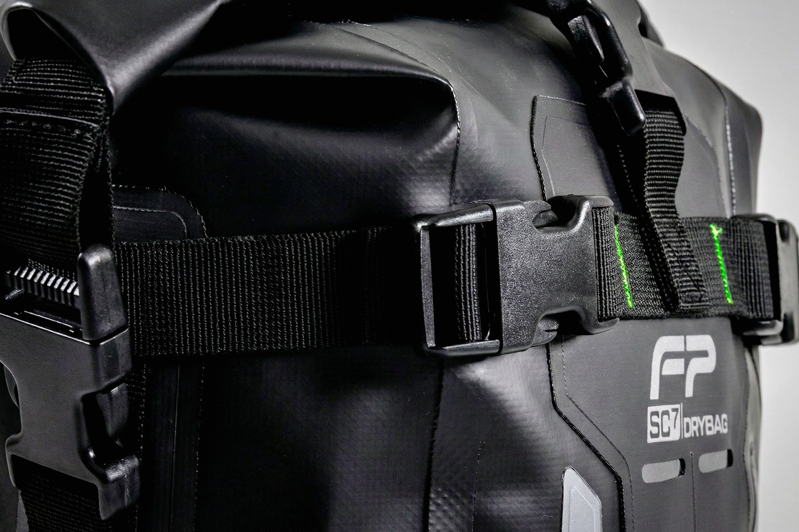 Maleta Drybag SC7 Negro