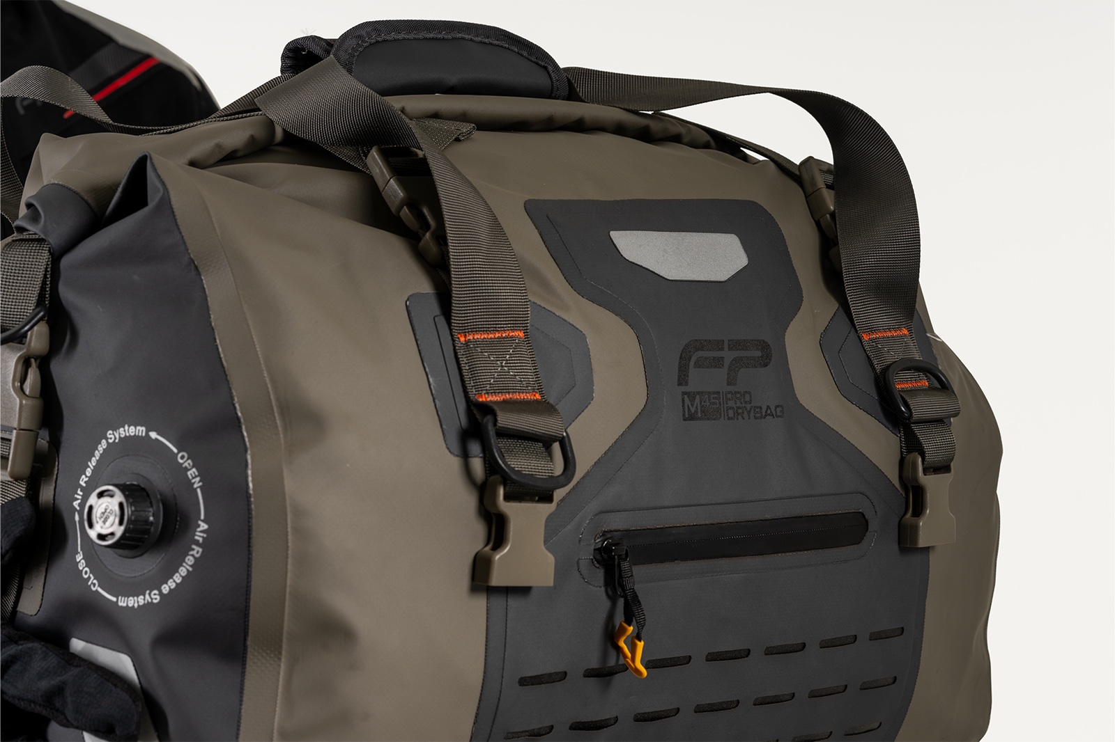 Maleta Dry Bag M45 Arena
