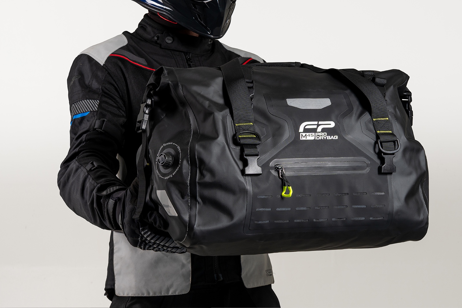 Maleta Dry Bag M45 Negro