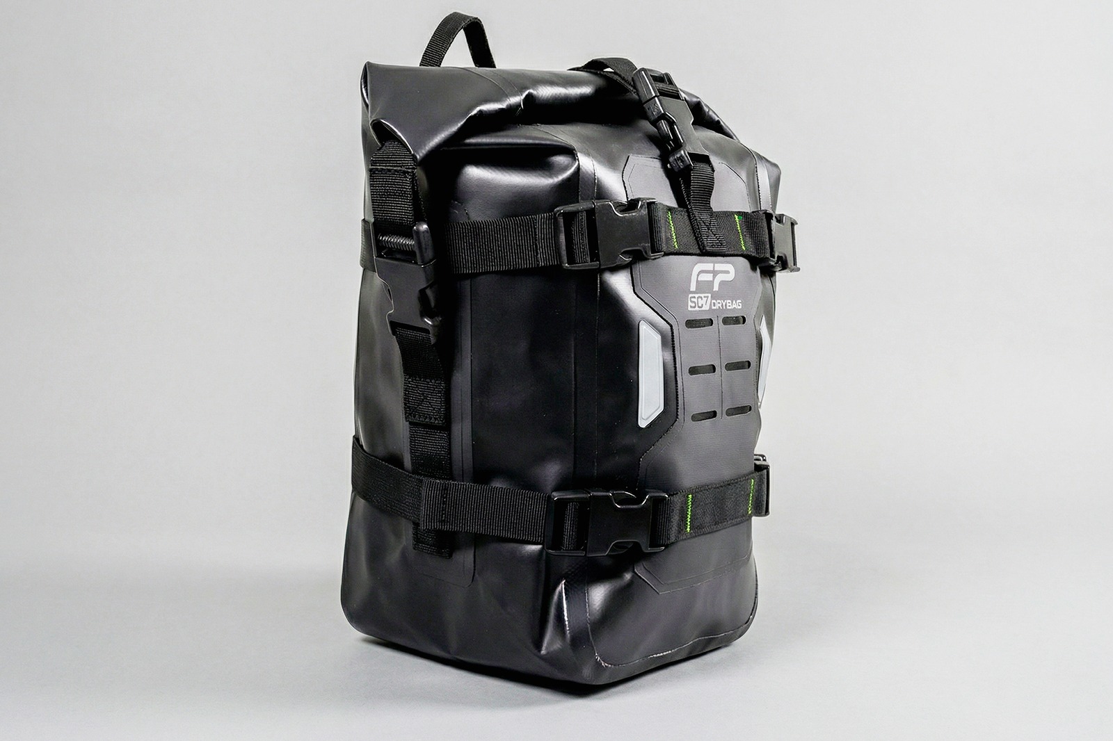 Maleta Drybag SC7 Negro