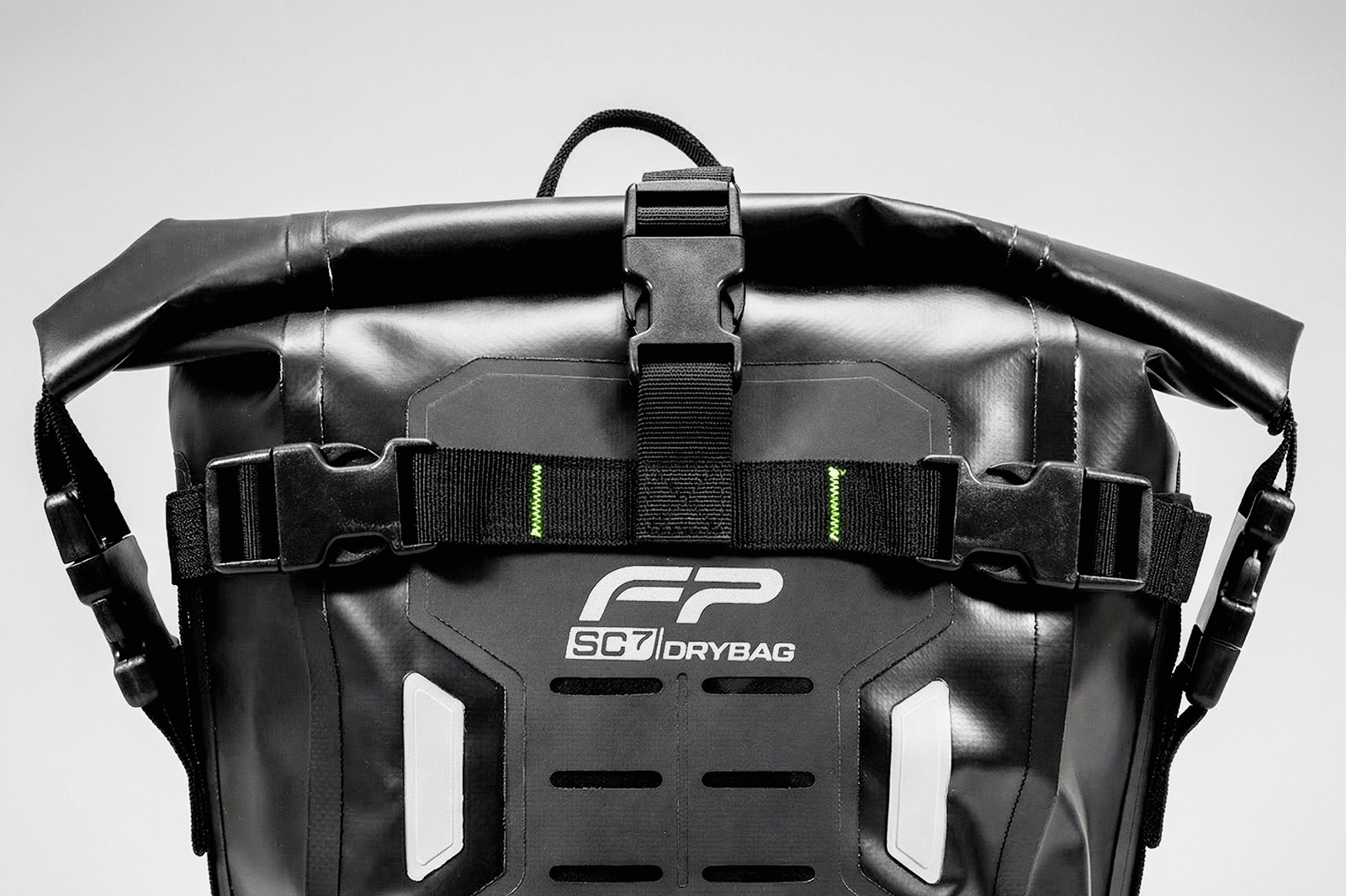 Maleta Drybag SC7 Negro