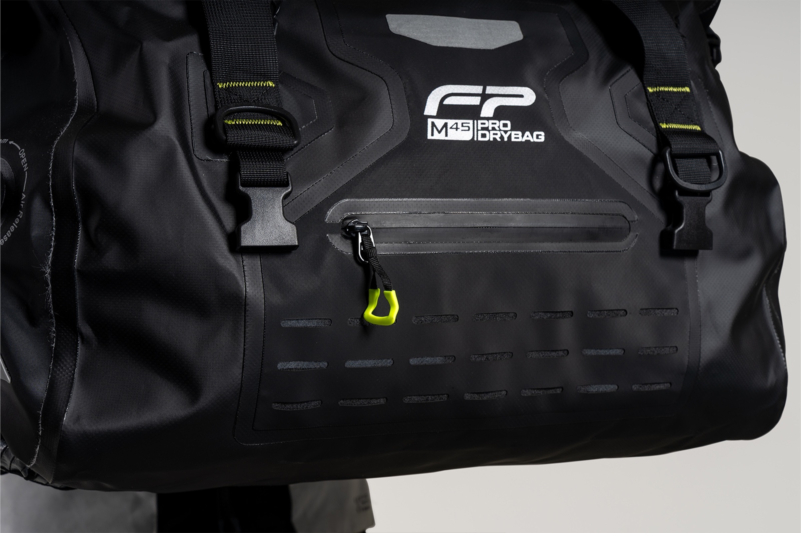 Maleta Dry Bag M45 Negro